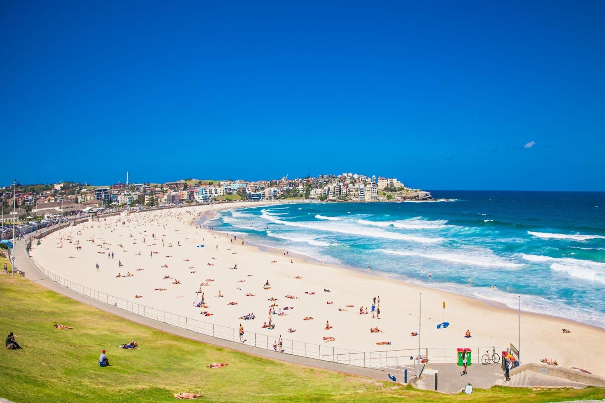 Rosebery Near Airport & Train & Shops Apartment *